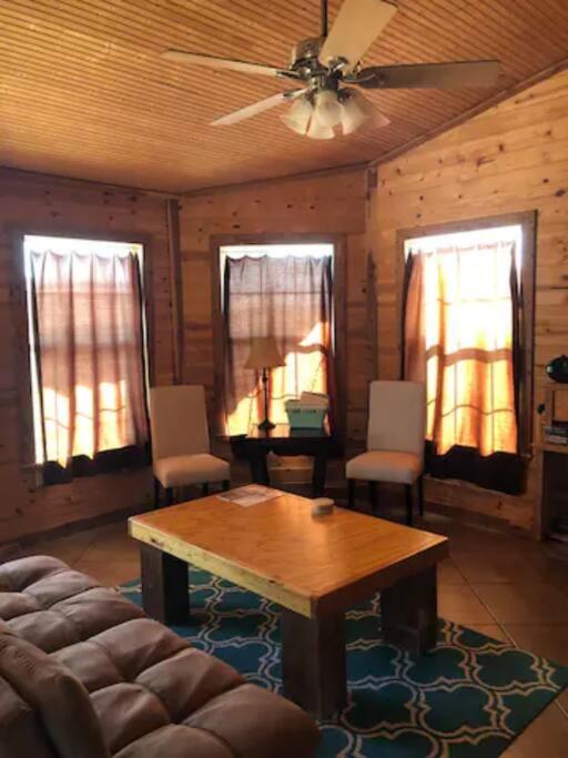 Cottonwood Creek Cabins - Alpine, Tx المظهر الخارجي الصورة